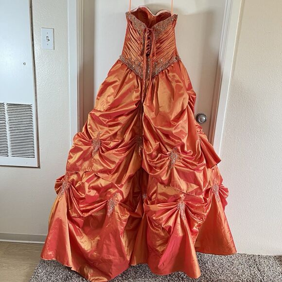 MARY'S FORMAL QUINCEANERA/PROM DRESS Sz 8 Beaded - Picture 3 of 16